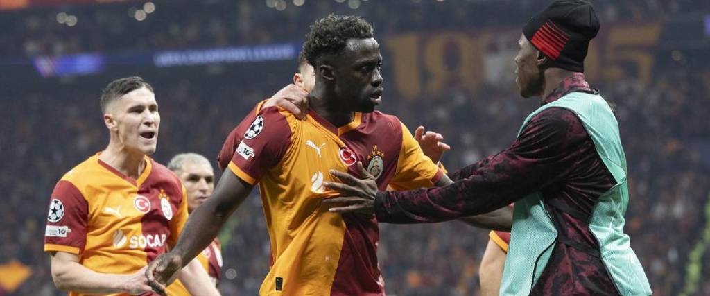 El colombiano Dávinson Sánchez marcó uno de los cincos goles en el triunfo de Galatasaray ante la ‘Juve’.