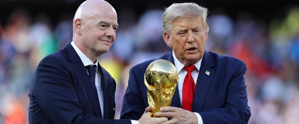 Infantino es criticado por su proyecto de crear una empresa con fondos de accionistas privados.