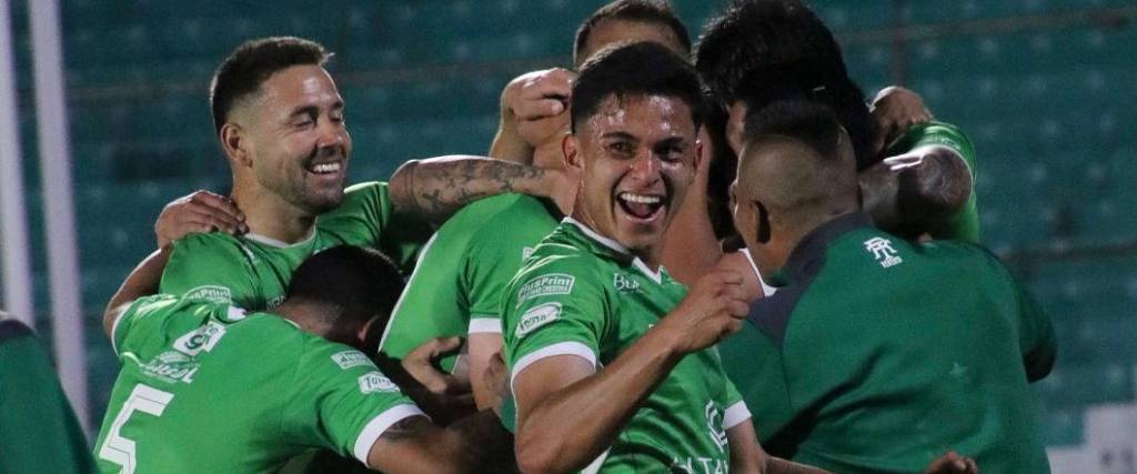 El cuadro chapaco logró su primera victoria en la fase de grupos de la Copa Paceña.