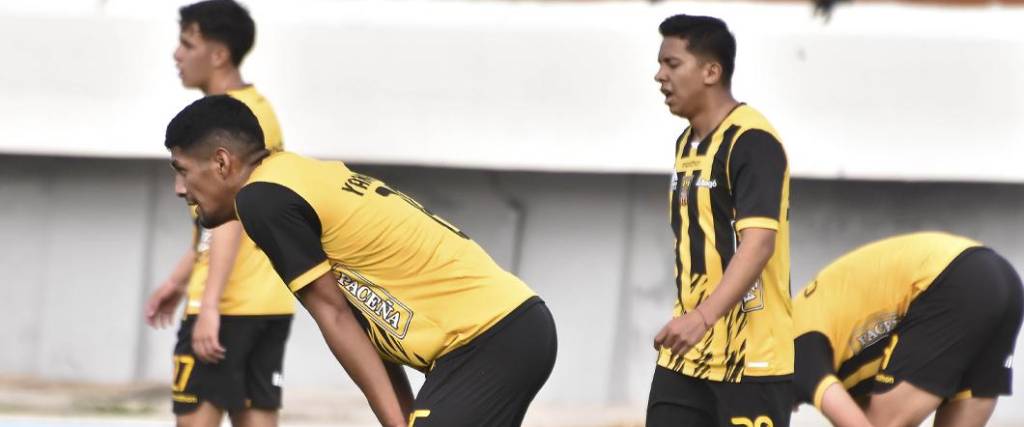 El conjunto aurinegro quedó eliminado de la Copa de Verano tras caer 3-0 ante FC Universitario.