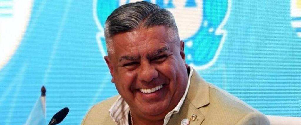 El máximo dirigente del fútbol argentino es investigado por casos de corrupción por el Gobierno de Milei.