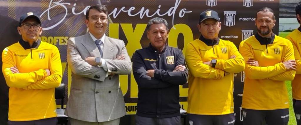 El técnico ecuatoriano fue presentado como nuevo entrenador del primer plantel del equipo aurinegro.