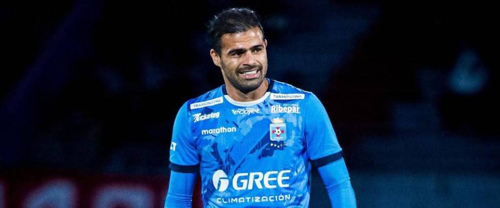 El mediocampista uruguayo decidió rescindir su contrato con la academia cruceña por “motivos personales”.