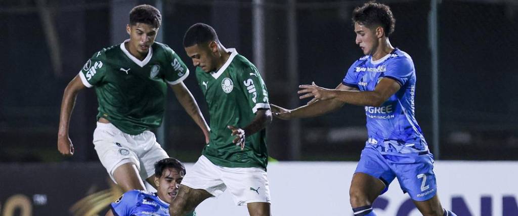 El equipo brasileño no tuvo piedad de la academia cruceña tras golear por 6-0 en la Libertadores sub-20.