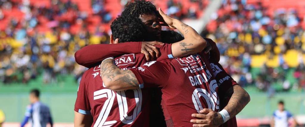El conjunto celeste, que usó su uniforme alterno, se impuso por 0-1 a GV San José en Oruro.