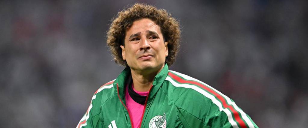 El portero de la selección mexicana anunció su retiro de la actividad profesional tras 22 años de carrera.