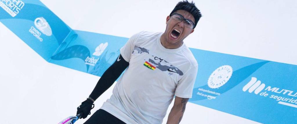 Conrrado Moscoso, raquetbolista boliviano, en la final en el Mundial Open.