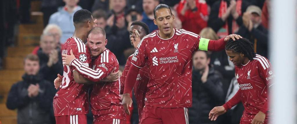 El argentino Alexis Mac Allister marcó dos goles para liderar la remontada del Liverpool en Anfield.