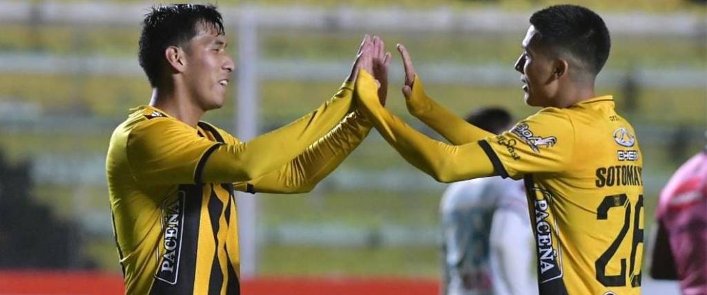 Chura y Sotomayor marcaron en el primer tiempo para la victoria por goleada del conjunto aurinegro.