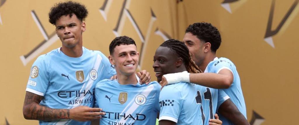 El equipo dirigido por Pep Guardiola logró una victoria por 2-0 en su debut en el Mundial de Clubes.