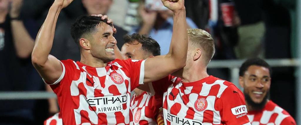 Girona logró la primera victoria de su historia en la Champions League tras vencer al Slovan Bratislava.