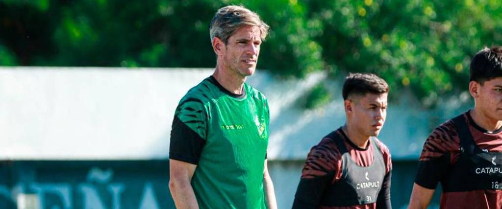 El técnico de Oriente Petrolero sorprendió con sus palabras al decir que no participación en fichar jugadores.