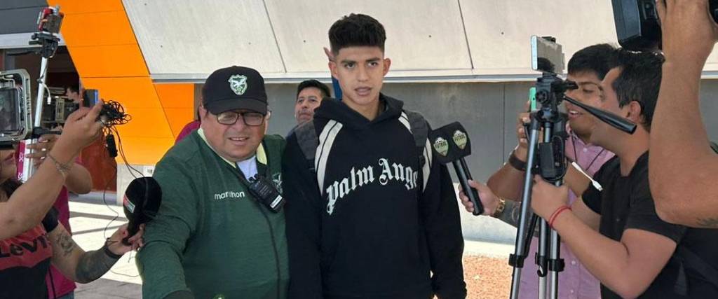 El volante de Liga de Quito llegó este domingo por la tarde a la ciudad de Monterrey para unirse a la Verde.