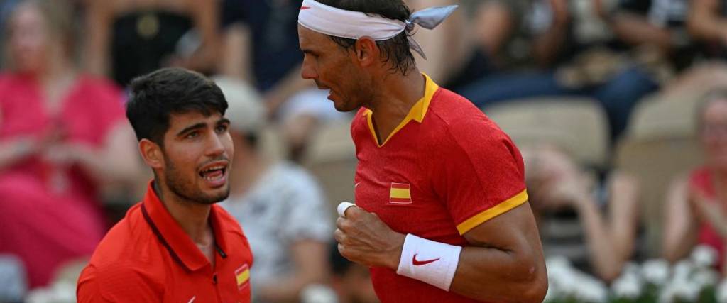 La dupla conformada para Rafa Nadal y Carlos Alcaraz logró un triunfo para avanzar a cuartos de final.