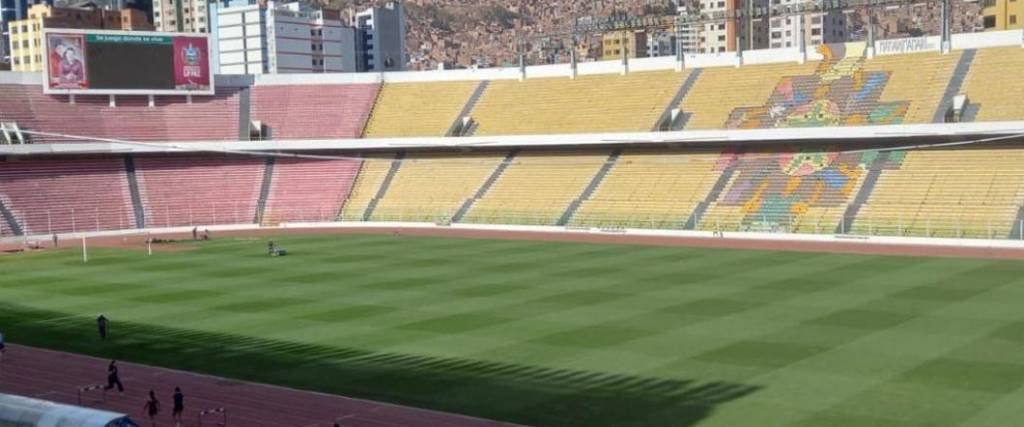 Así luce la cancha del estadio Hernando Siles tras el mantenimiento que tuvo durante la fecha FIFA.