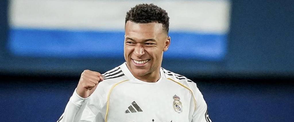 El delantero francés se recuperó de la lesión que tenía en la rodilla y volvió a las prácticas en el Madrid.