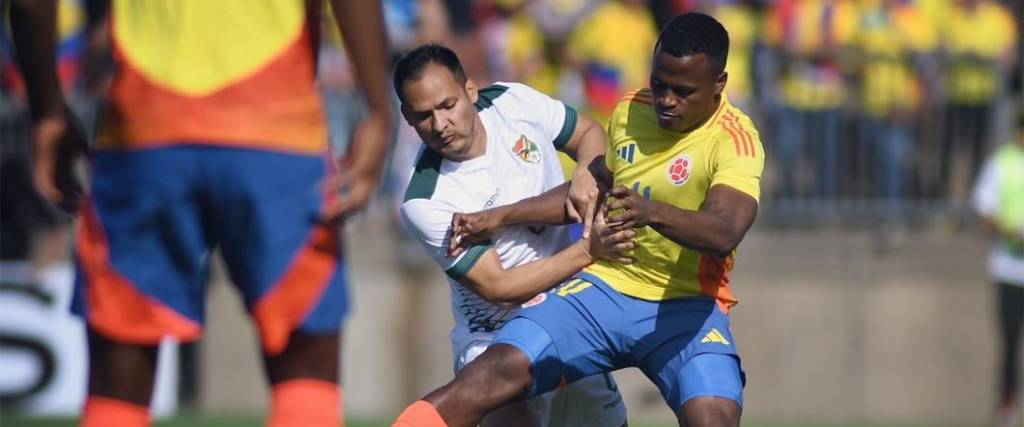 Leonel Justiniano tuvo un flojo partido en el mediocampo de la Verde ante el equipo colombiano.
