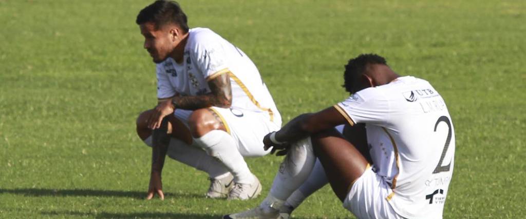 El equipo albo jugará la próxima temporada en la Asociación Cruceña de Fútbol tras su descenso.