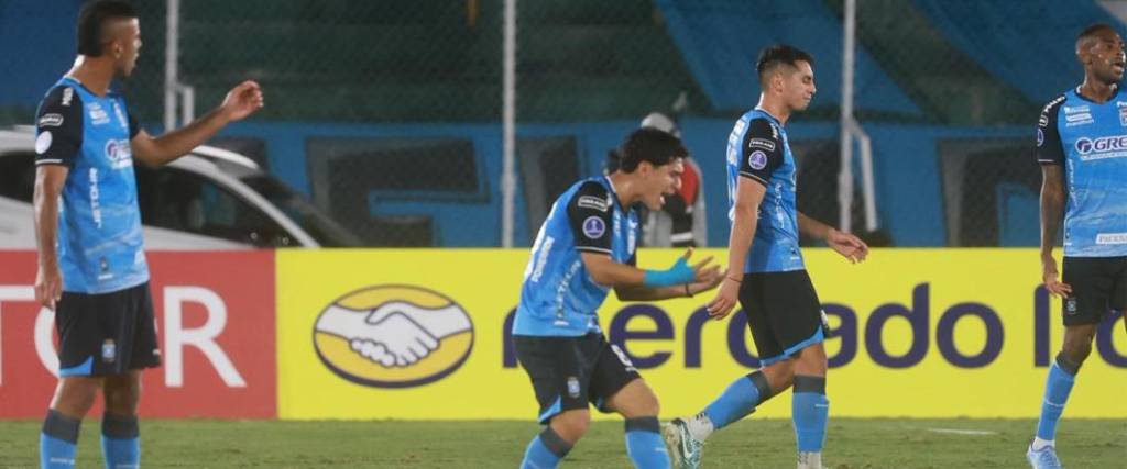 Los celestes sufrieron una nueva derrota en la Copa Sudamericana, donde quedaron eliminados del torneo.