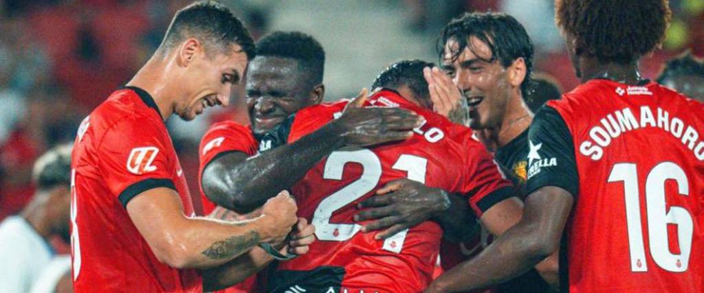 El equipo Balear logró una victoria por goleada 3-0 ante el PSG, que presentó un equipo con varios suplentes.