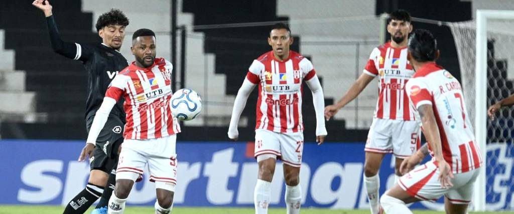 El equipo chuquisaqueño sufrió su quinta derrota consecutiva en la fase de grupos de la Sudamericana.