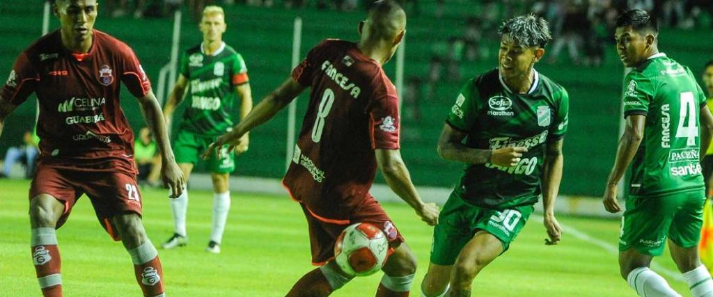 Jamir Berdecio inició como titular en la zona del mediocampo. Fue reemplazo en el complemento.