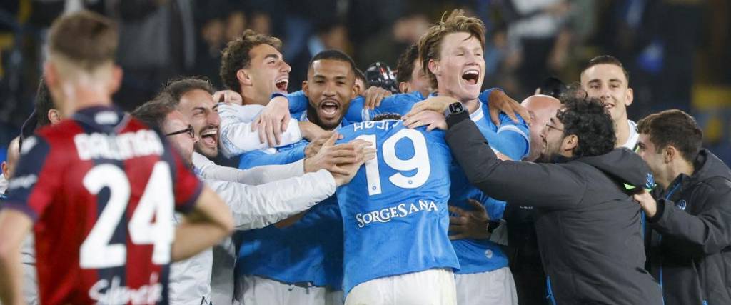 El equipo napolitano se impuso por 2-0 a Bolonia en la final de la Supercopa de Italia en Arabia Saudita.