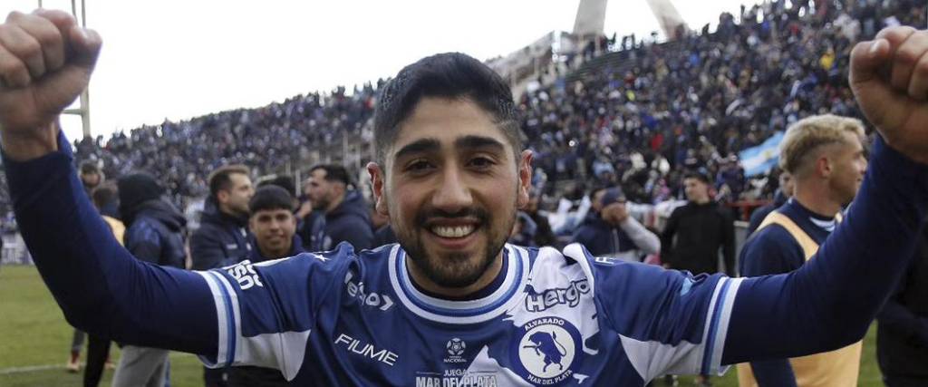 Vadalá llega proveniente de CA Alvarado de la segunda división del futbol argentino