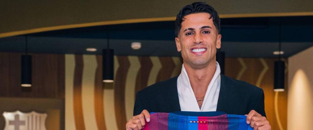 La presentación oficial de Joao Cancelo en el Barcelona, donde se quedará hasta el 2029.