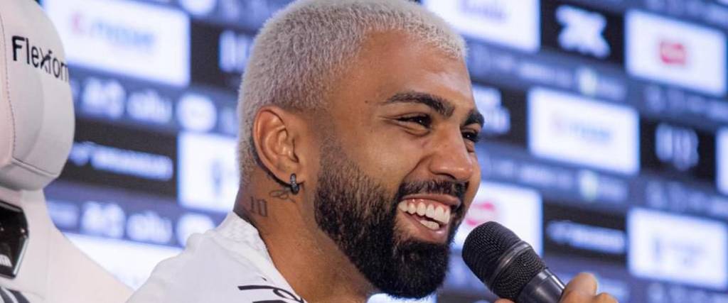 El delantero brasileño fue presentado oficialmente como nuevo delantero del Santos FC.