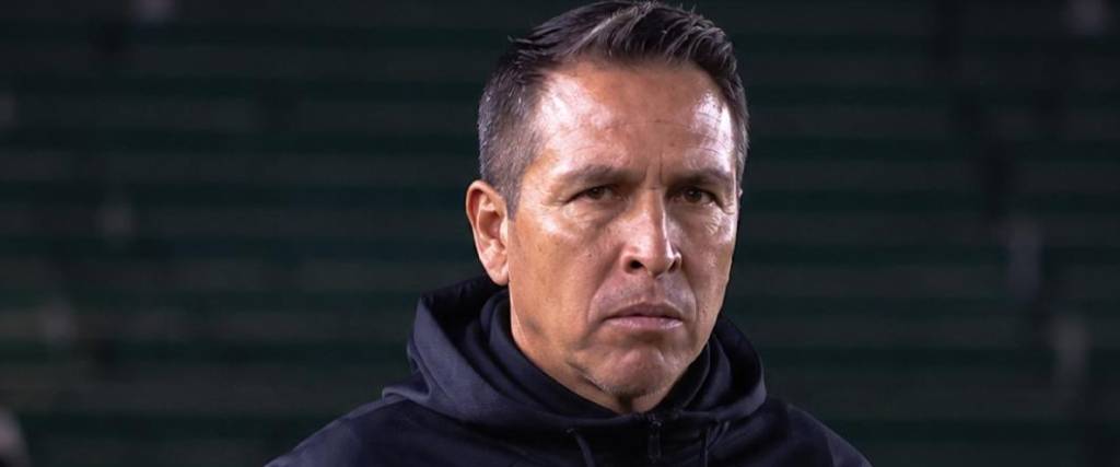 ’Pelecho’ Gutiérrez renunció al cargo de entrenador de Blooming tras la derrota ante Independiente Petrolero.