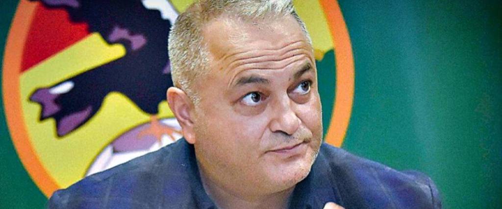 El titular federativo seguirá la mando de la FBF hasta la temporada 2029 tras ser reelecto en La Paz.