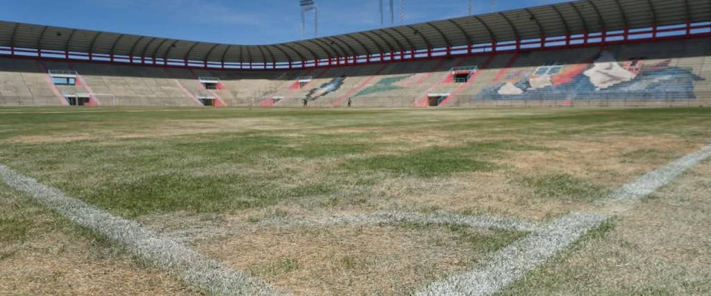 El actual estado del campo de juego del estadio de Villa Ingenio. 