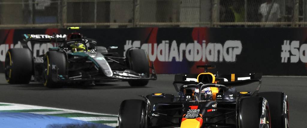 Verstappen (Red Bull) conquistó con su autoridad habitual el Gran Premio de Arabia Saudita