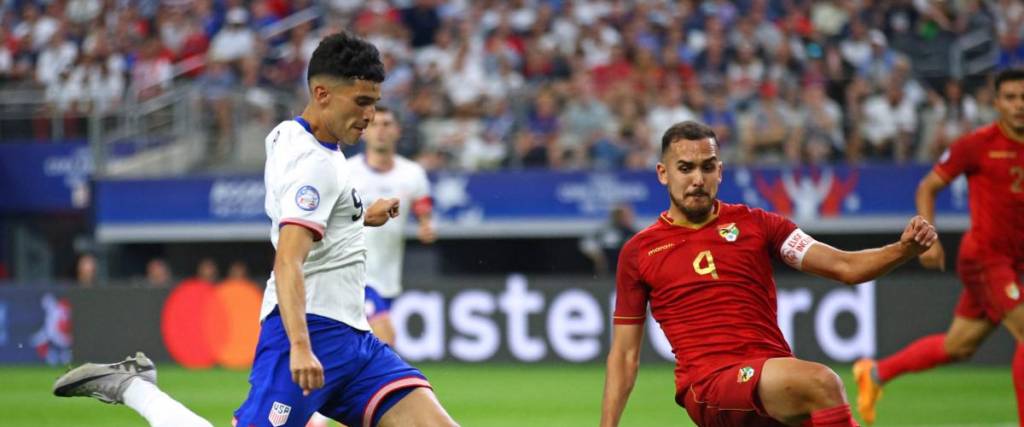 Haquín fue el capitán de la selección boliviana en el debut