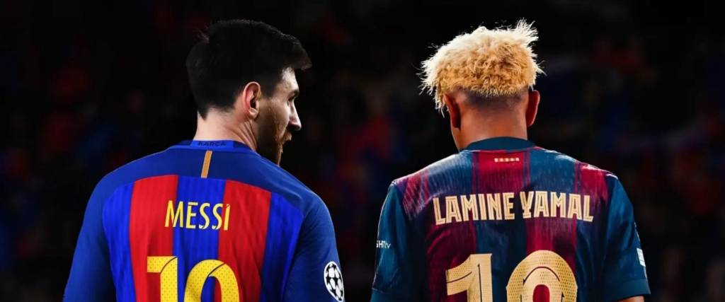 Lionel Messi (izq.) y Lamine Yamal con el número 10 del FC Barcelona.