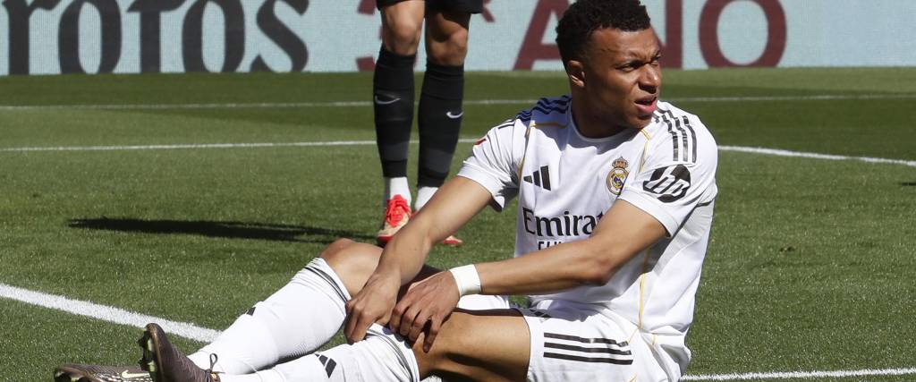 Mbappé fue titular, pero no estuvo acertado de cara al arco rival