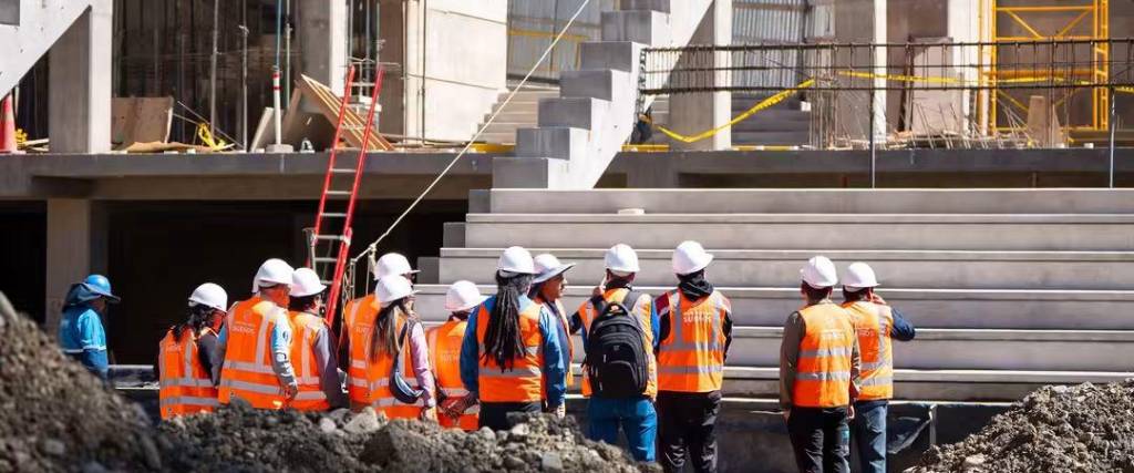 La construcción del nuevo estadio de Bolívar en la zona de Tembladerani.