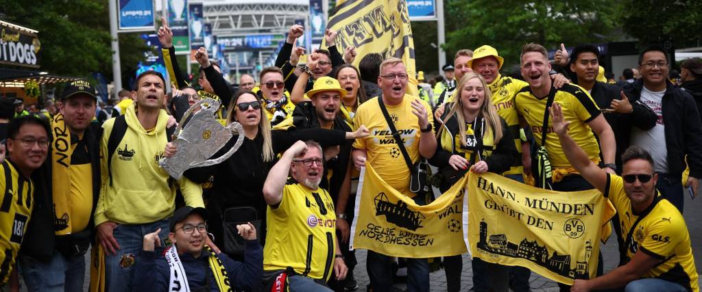 Los hinchas del Borussia Dortmund copan las calles de Londres