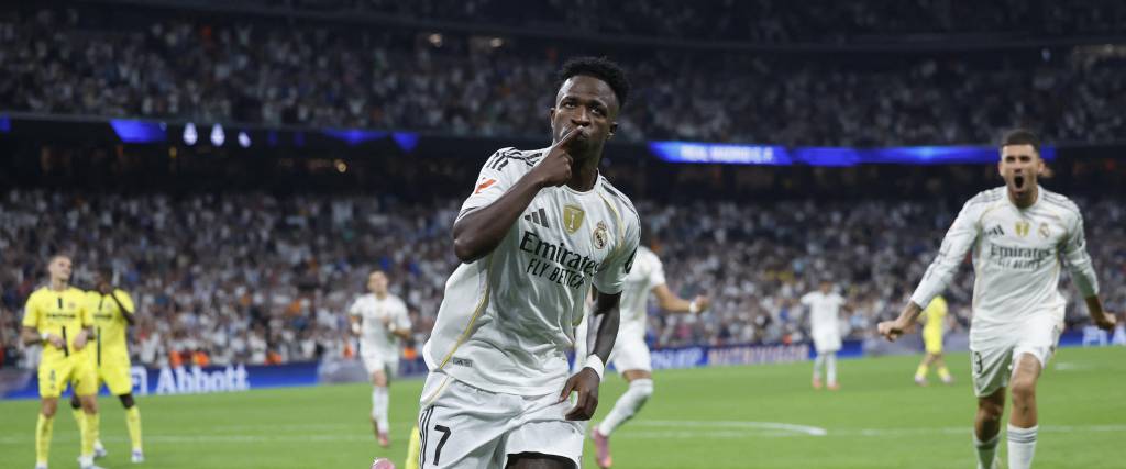 El delantero brasileño Vinicius Junior celebra el primer gol