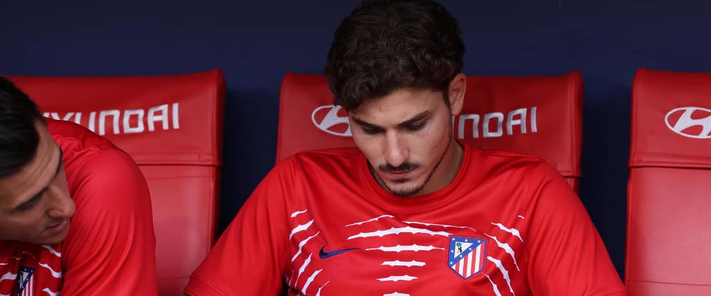 El delantero argentino, Julián Álvarez, expresó su deseo de ser traspasado al Barcelona.