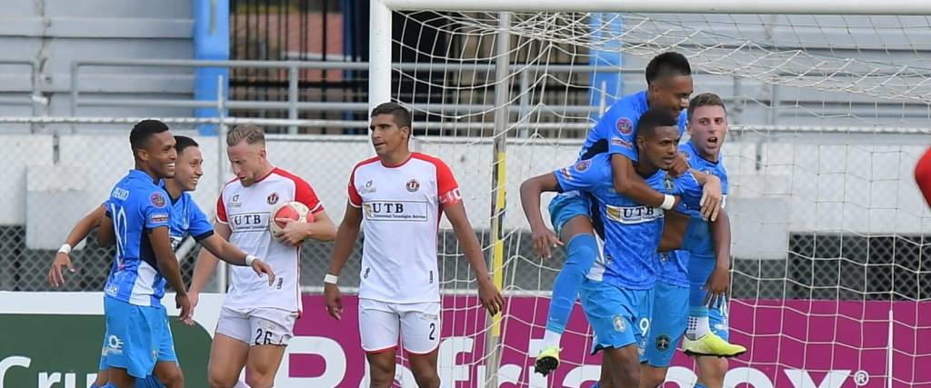 El brasileño Daniel Passira anotó el primer gol para San Antonio en la final ante FC Universitario.