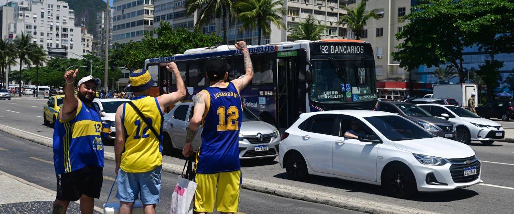 Hinchas de Boca Juniors paseando este viernes en Río de Janeiro