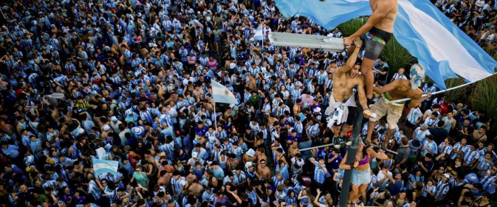 Celebración de ,os hinchas argentinos tras la obtención de la copa