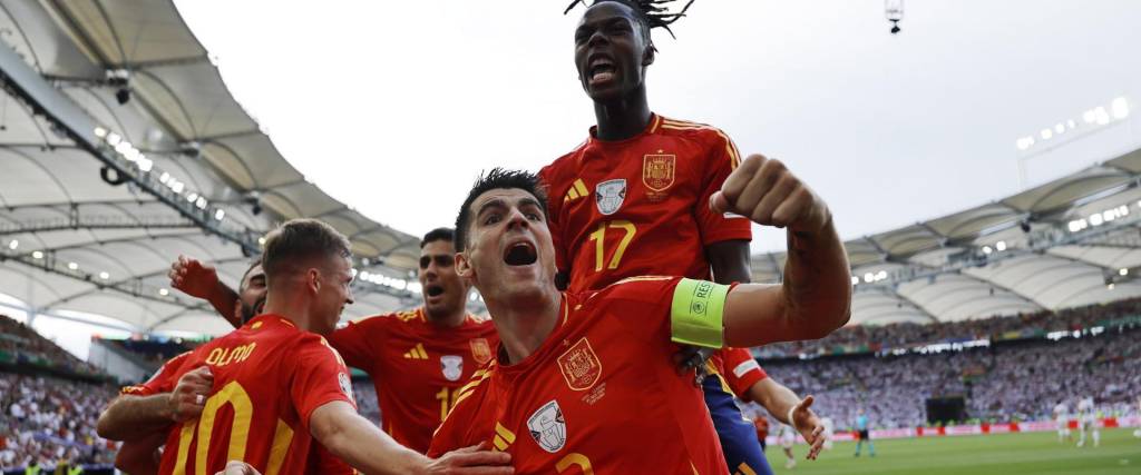La Roja se anotó en semifinales del torneo tras eliminar a Alemania en cuartos de final de la Eurocopa.