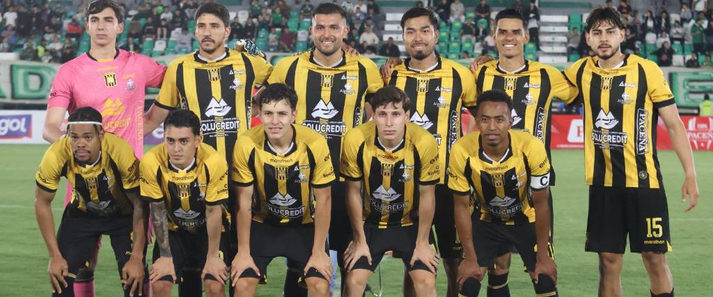 El equipo de The Strongest que anoche enfrentó a Oriente Petrolero por la Copa Paceña.