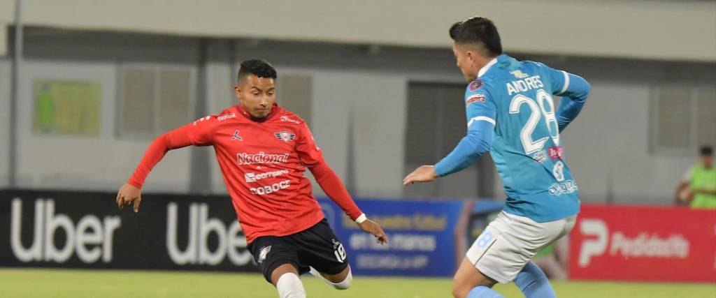 Los aviadores reciben al último campeón del fútbol boliviano