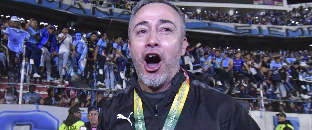 El DT Flavio Robatto dirigirá en Colombia. 