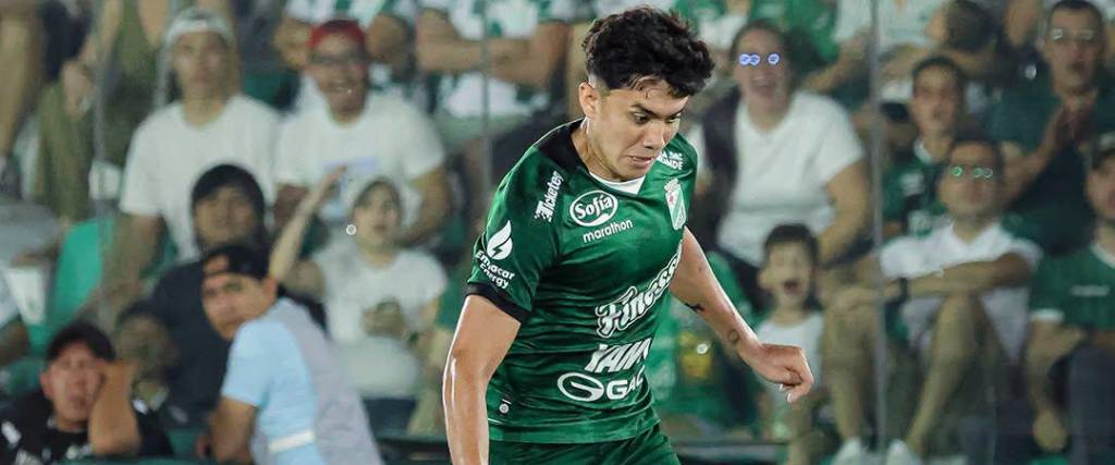 Franz Gonzáles, mediocampista de Oriente Petrolero. 