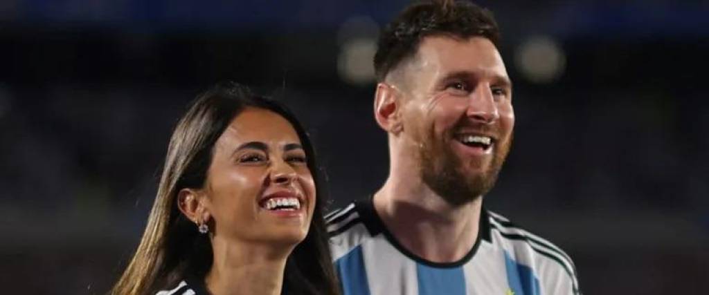 Antonella Rocuzzo y Leo Messi